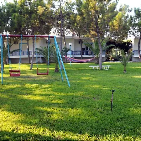 Apart Otel Kipriotis 2*