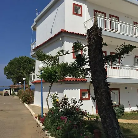 Apart Otel Kipriotis 2*