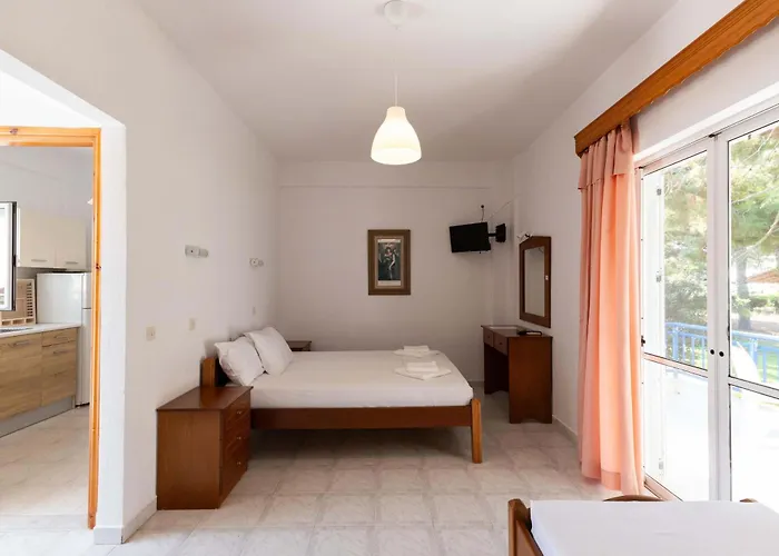 Aparthotel Kipriotis 2*